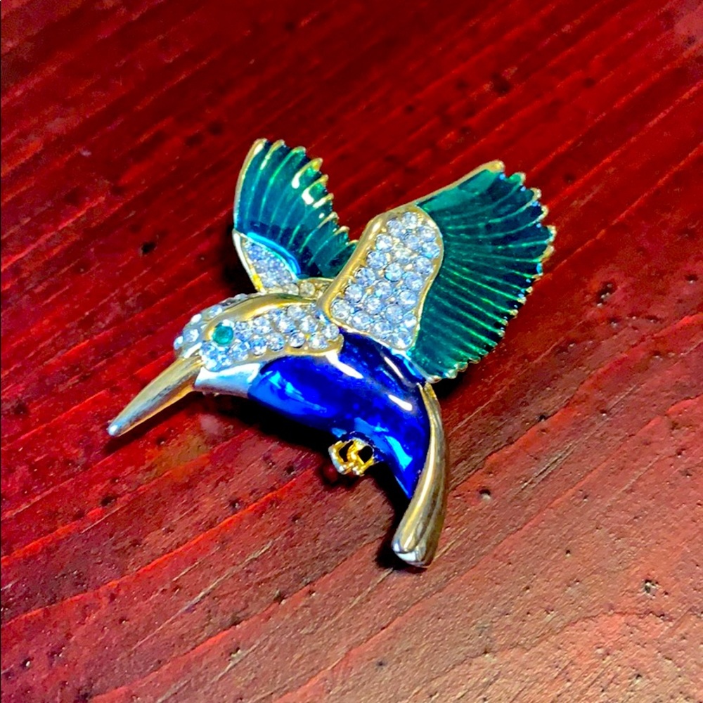 Hummingbird Pin